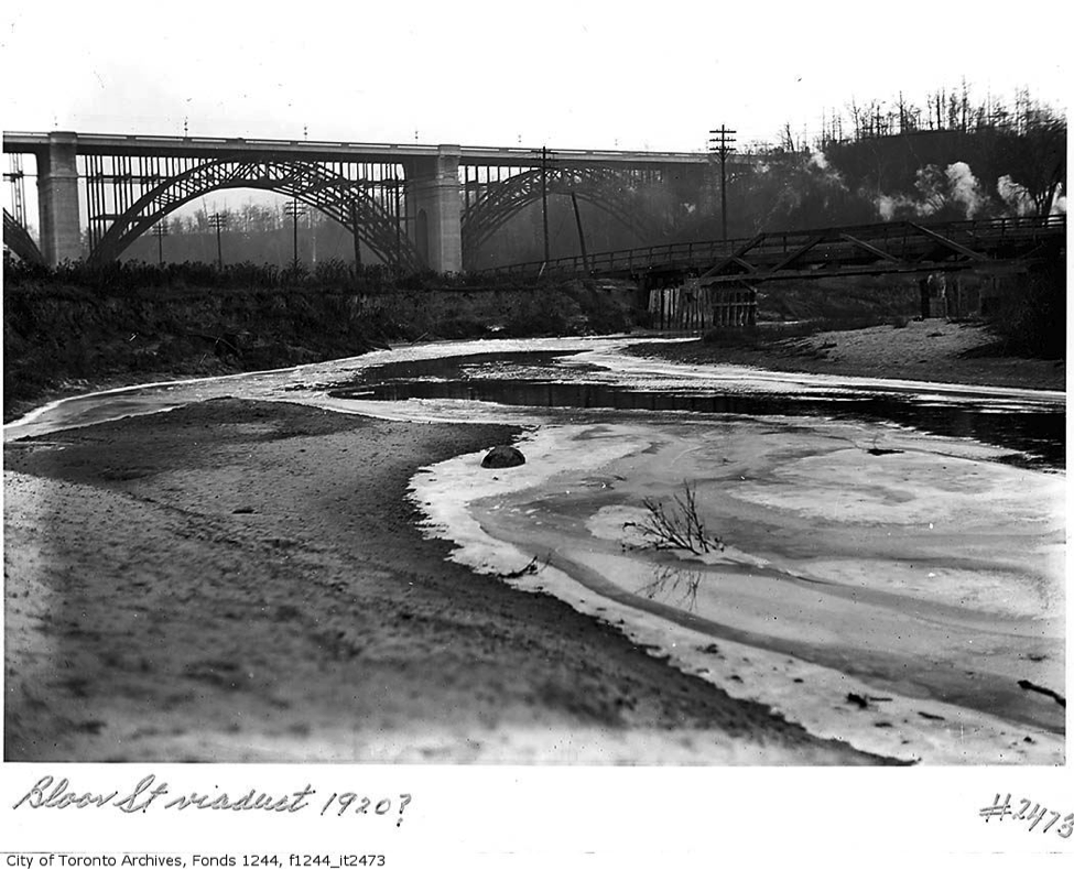 The Bloor Street Bridge in 1920. City of Toronto Archives, Fonds 1244, Item 2473.